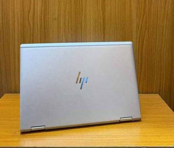 HP ELITEBOOK 1030 G4 X360/Intel Core i5-8265U/RAM8GB DDR4/256GB SSD M.2/Intel HD Graphics 620 يصل حتى 4GB/ الشاشة: 13.3” - Image 3