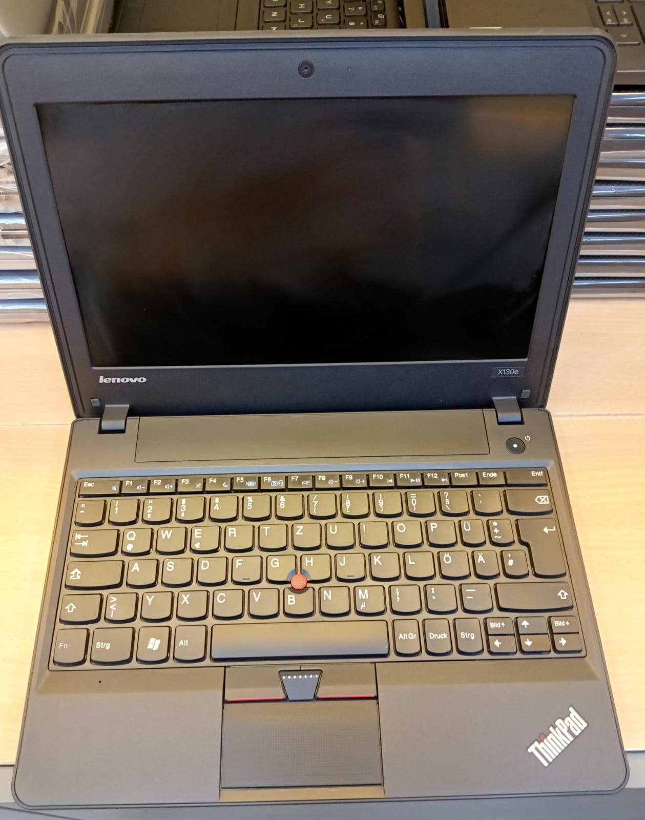 Lenovo ThinkPad X130e/AMD E-450 APU/RAM:4GB/hard:320 جيجا HDD/ 13.3 بوصة