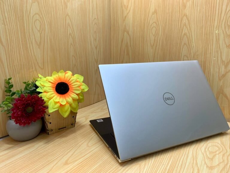 DELL XPS 9500 /4K RESOLUTION /TOUCH SCREEN  /PROCCESORINTEL CORE I7-10875H / RAM 32 GB DDR4 /SSD NVME 1TB /VGA NVIDIA GTX 1650 TI 4GB DDR6 - Image 2