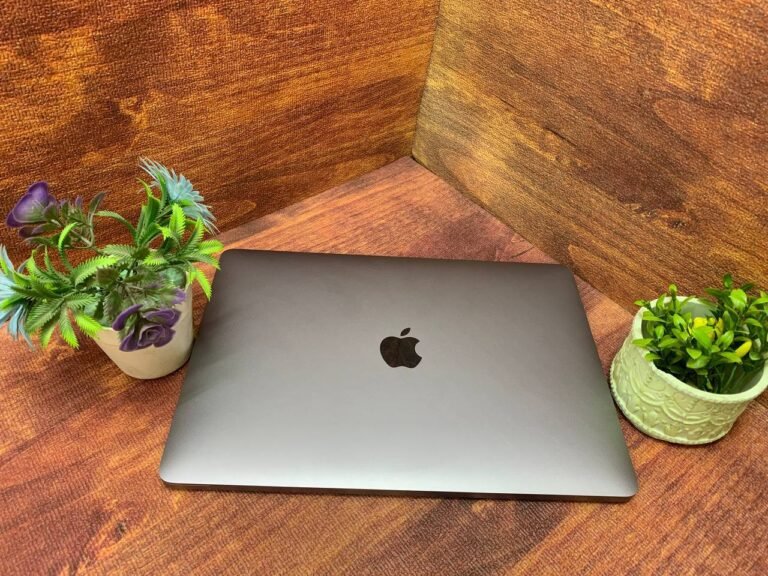 MacBook Pro processor intel core i7 2.8GHz /RAM16GB /500GB SSD - Image 2