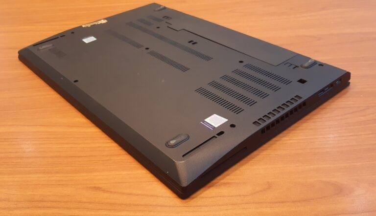 Lenovo ThinkPad P52/Intel  Xeon E-2176M/RAM- 16 GB R4/Hard Disk -256 SSD M2/vga-Nvidia Quadro P2000 4G To 12G + Intel UHD Graphics 630 To 8G/Turn 180 - Image 2