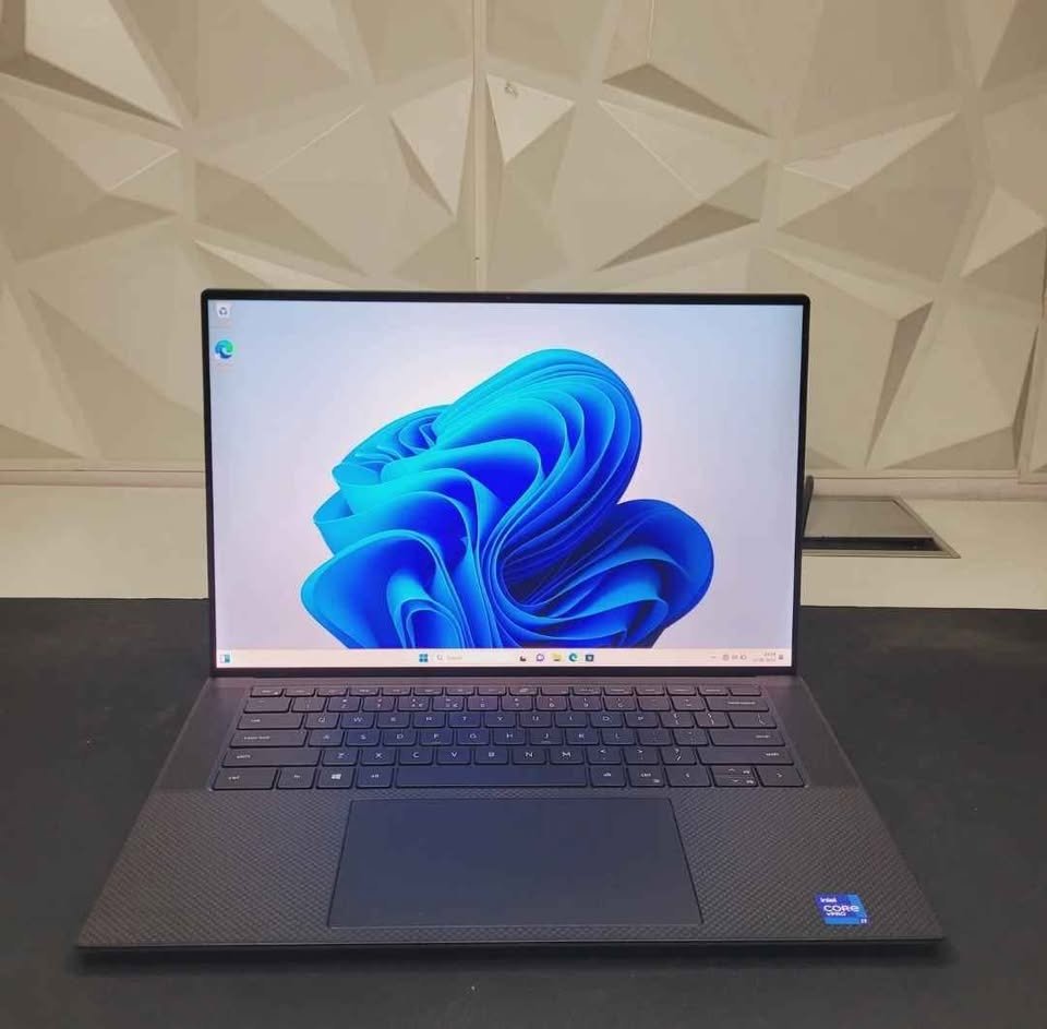 Dell Precision 5560/Intel Core i7 gen 11 H/16GB DDR4 Ram/512GB Nvme SSD/Display 15.6” Touch 4K/Nvidia Quadro 4G T1200
