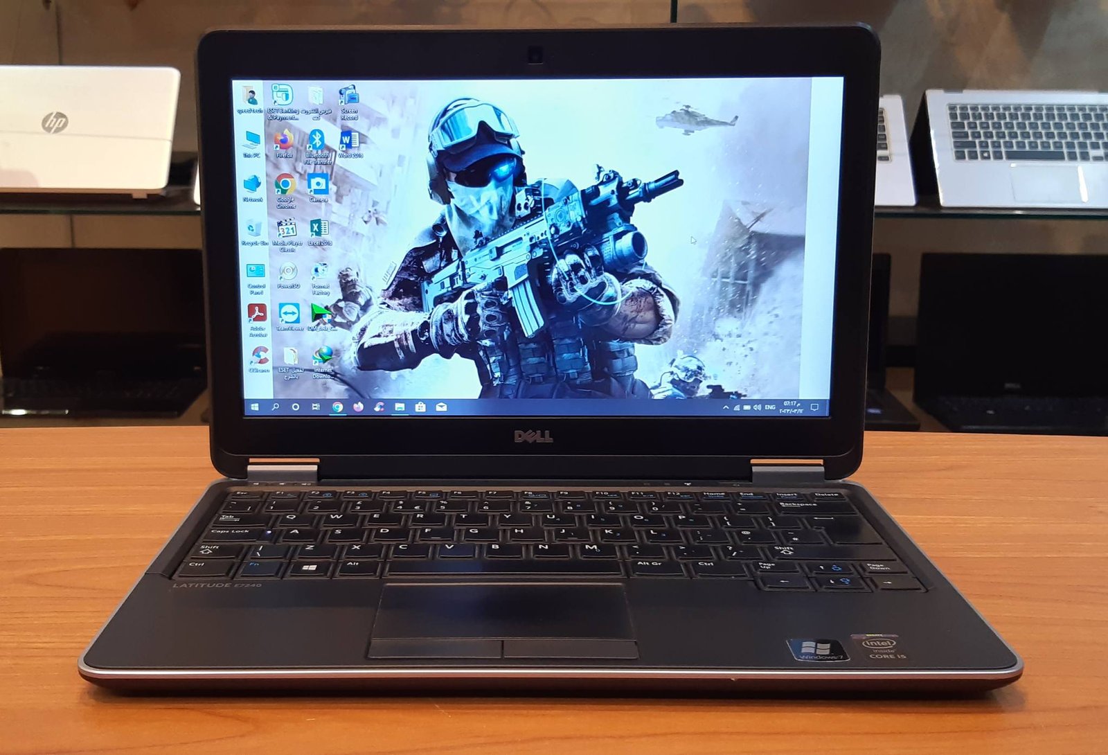 DELL Latitude E7240/Intel Core I7-4600U CORE I7 GEN4/RAM- 8 GB/Hard Disk -SSD 128 M.SATA/vga-Intel HD Graphics 4400 128 To 2G