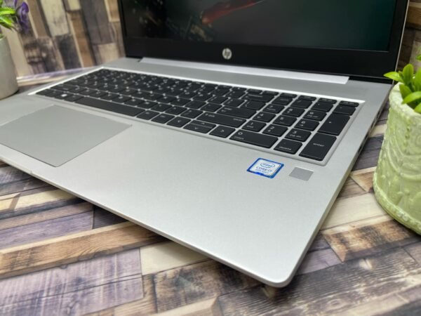 HP ProBook 450 G6 /Intel® Core™ i7-8565U/Ram:16 GB DDR4/Hard Disk : 256 SSD M2 NVME/Monitor : 15.6 inch ips (1920*1080) FHD/VGA : Intel UHD Graphics + Nvidia/Backlite keyboard GeForce MX 130 2G DDR5 - Image 2