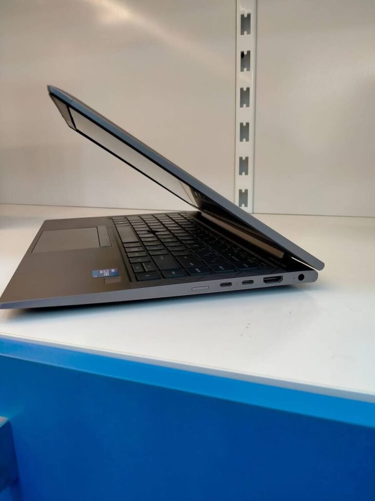 Hp Zbook firefly G8/intel corei7 -1185G7/16 GB RAM/hard:512 GB SSD/Graphics Card : Intel Iris Xe Graphics - Image 2