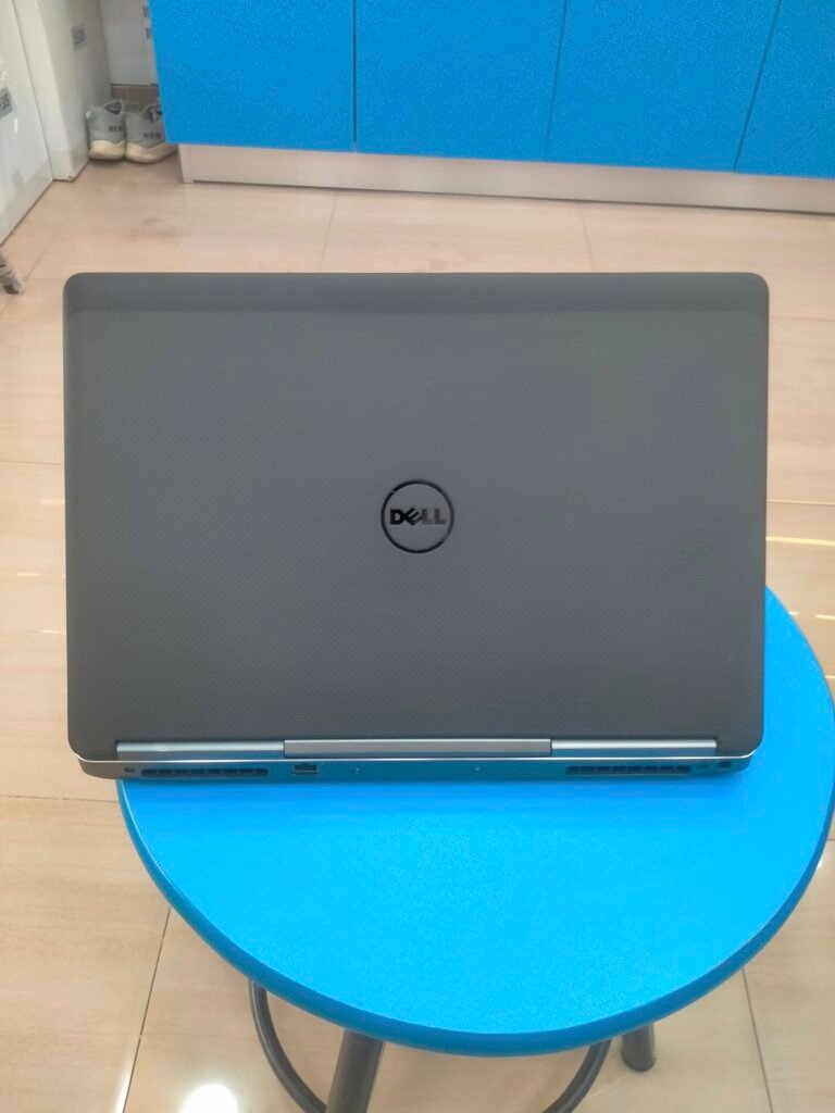 dell precision 7520/Intel core i7 7820HQ/RAM 16 G DDR4/SSD 512 SSD/Nvidia AMD2 G dedicated/INTEL HD Graphics 630 - Image 3