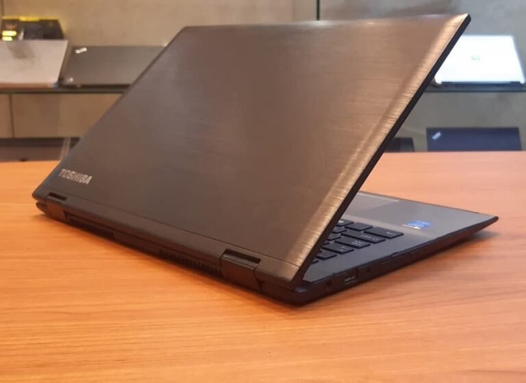 TOSHIBA Satellite E45W-C/Intel Core i3-5015U CORE I3 GEN5/RAM- 4 GB/Hard Disk -128 gb ssd/vga-Intel HD Graphics 5500 To 3G/Touch Screen - Image 4