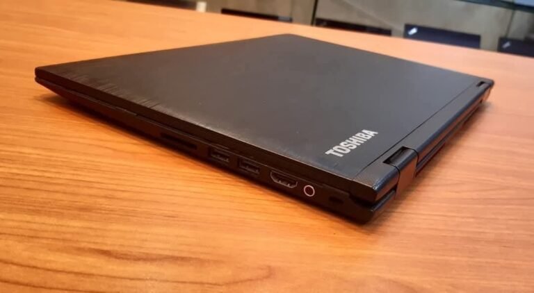 TOSHIBA Satellite E45W-C/Intel Core i3-5015U CORE I3 GEN5/RAM- 4 GB/Hard Disk -128 gb ssd/vga-Intel HD Graphics 5500 To 3G/Touch Screen - Image 5