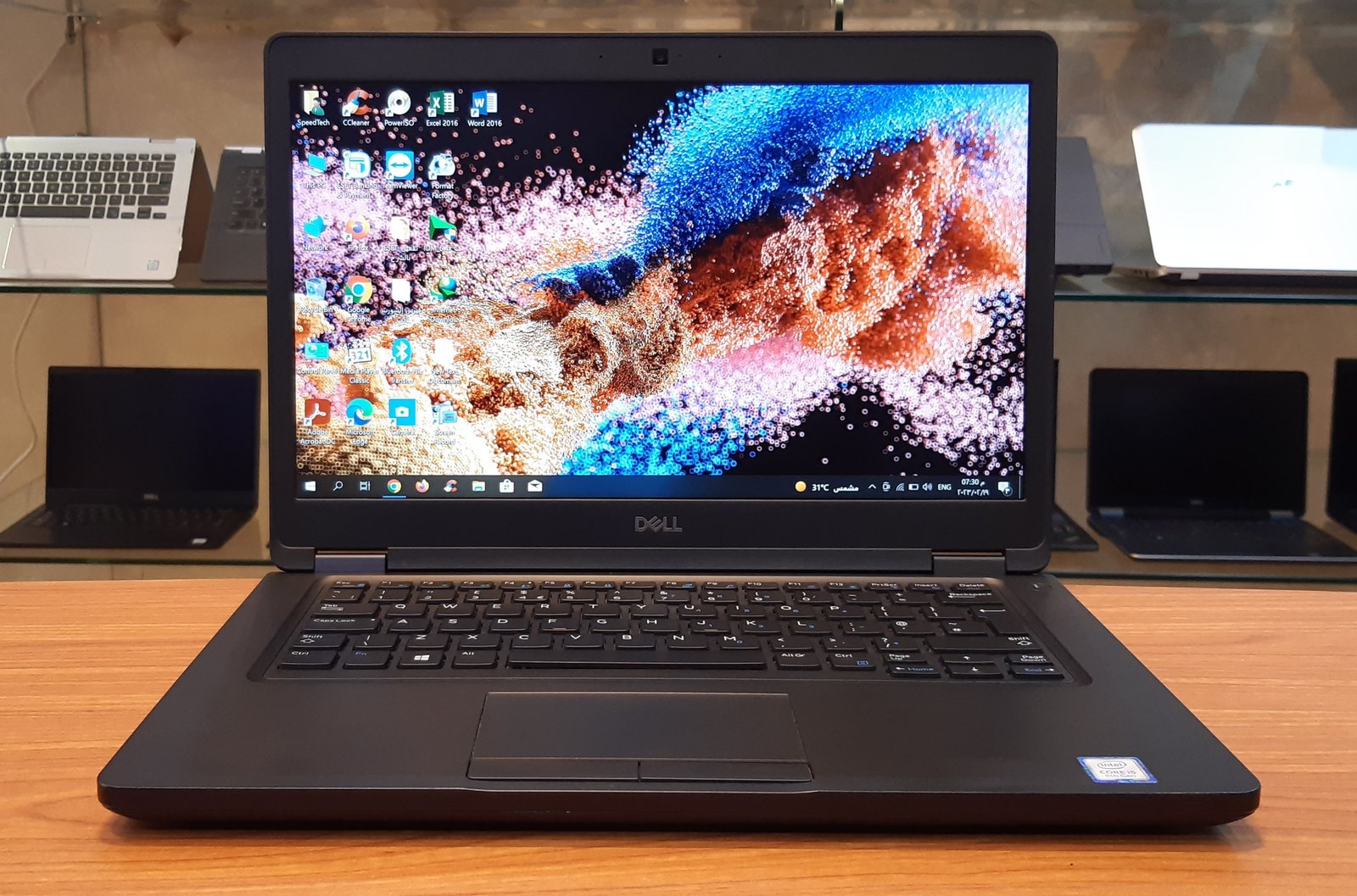 DELL Latitude  5490/Intel Core i5-8350U   CORE I5 GEN8/RAM- 8 GB R4/Hard Disk -256 SSD/vga-Intel UHD Graphics 620 To 8G/Turn 180