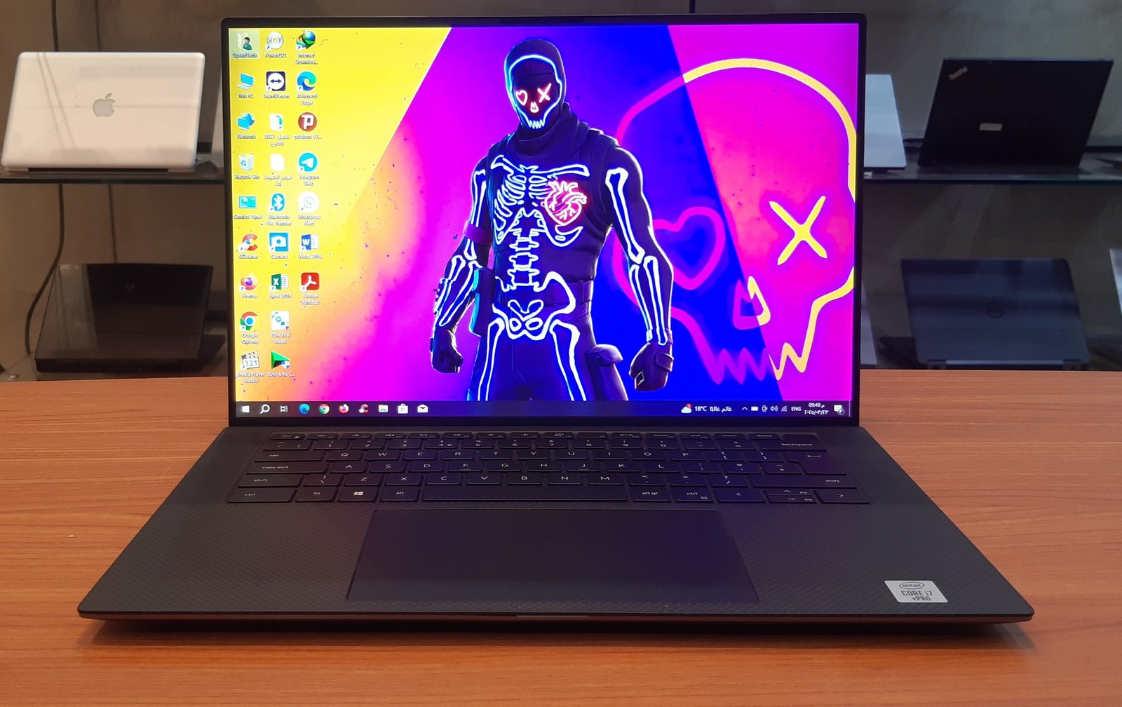 DELL Precision 5550/Intel Core I7-10850H CORE I7 GEN10/Ram:16GB/Hard:256GB ssd m2