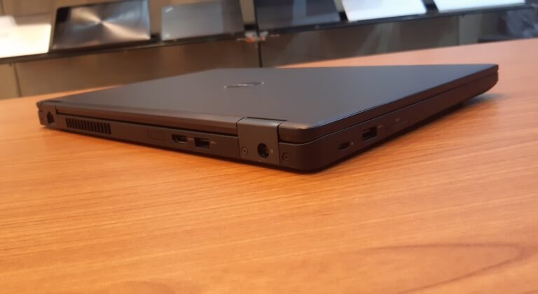 Dell Latitude 5480/Intel Core i5-7300U CORE I5 GEN7/RAM- 8 GB R4/Hard Disk -256 ssd/vga-Intel HD Graphics 620 To 4G/Turn 180 - Image 4