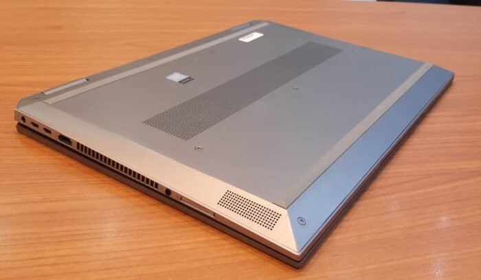 HP ZBook Studio x360 G5 /processor:Intel Xeon E-2176M/ شاشة: 15.6 بوصة تاتش/Nvidia Quadro P1000 4GB/ رام: 16GB DDR4/SSD: 512GB - Image 10