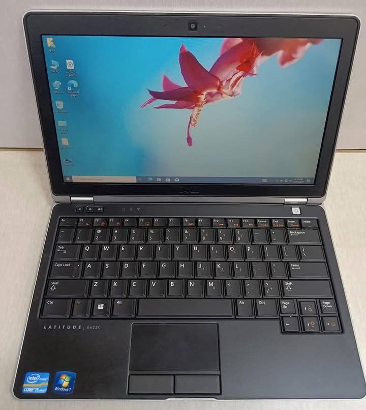 DELL LATITUDE E6230/Intel Core i5-3320M/ram:8GB DDR3/320GB HDD/Intel HD Graphics 4000/13,1” HD