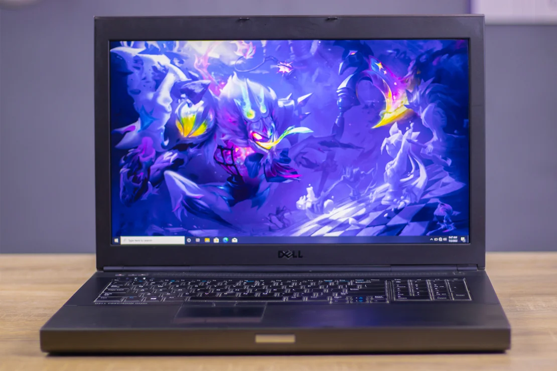dell precision m6800/Intel Core i7-4810MQ جيل رابع/nvidia k4100m 4GB GDDR5/الأول : 128 جيجا بايت SSD للسرعة التاني: 500 جيجا بايت HDD للداتا