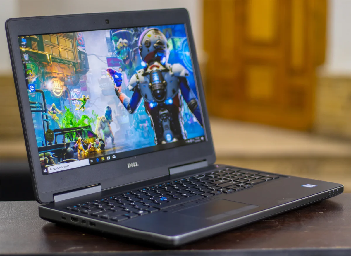 dell precision 7520/Intel Core i7-6820H/Ram:32GB ddr4/كارت شاشة 4 جيجا nvidia/Hard:512SSD m2/Ram:32GB DDR4