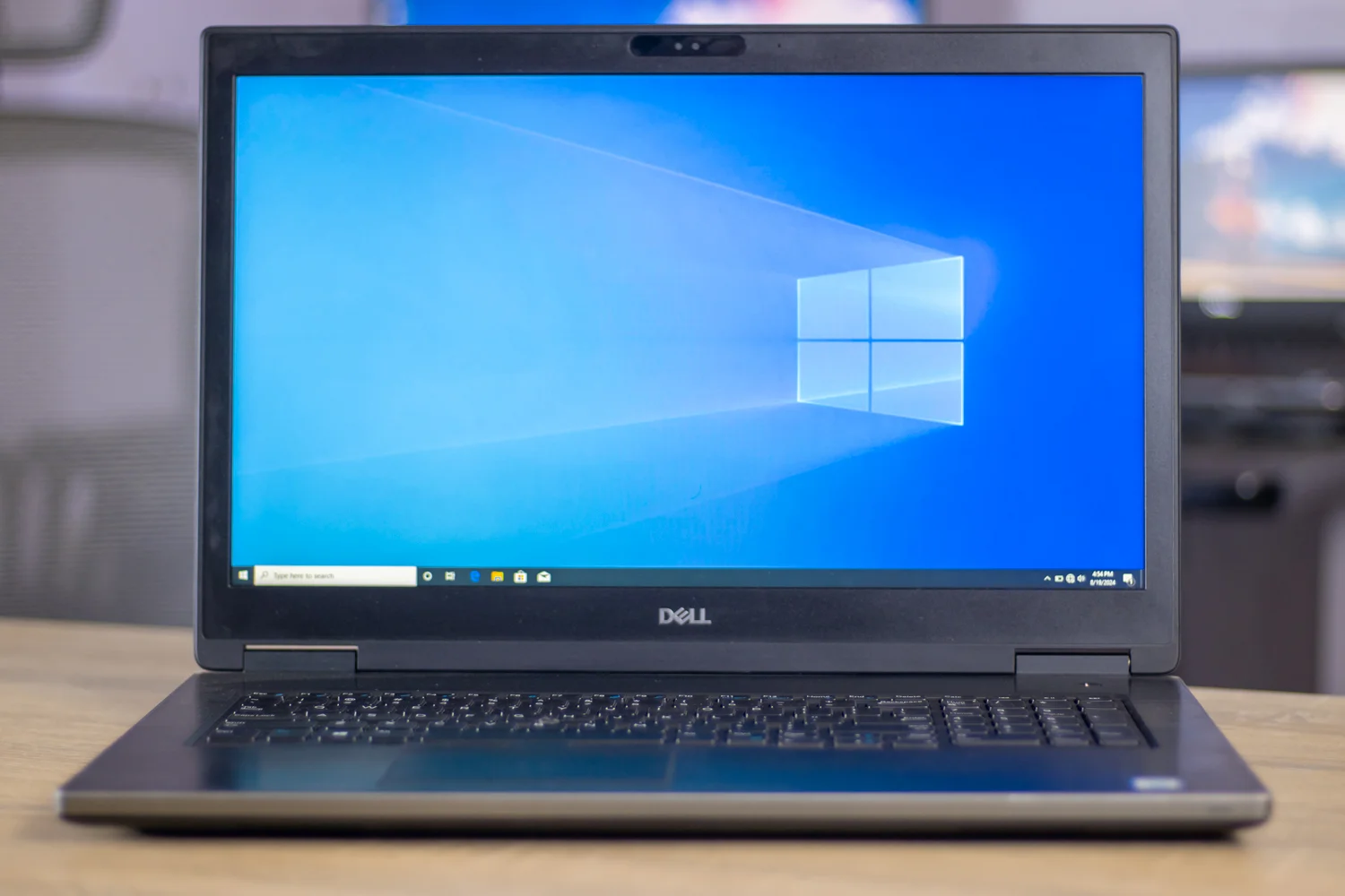 dell precision 7740/ Intel Core i7-9850H/ Nvidia RTX 5000 16GB GDDR6/17.3 بوصة بدقة FULL HD/ Hard:512 جيجا بايت SSD M.2/Ram:32GB