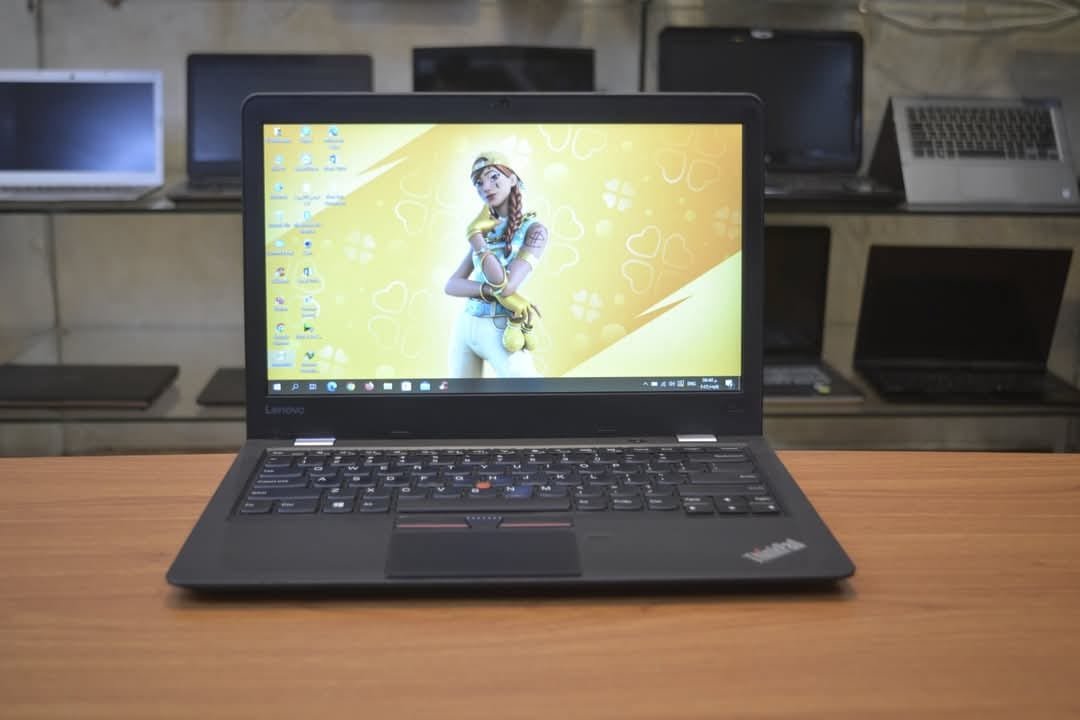 LENOVO  ThinkPad P13/Intel Core i5-6500U CORE I5 GEN6/RAM- 8GB R4/Hard Disk -256 SSD M.2/vga-Intel HD Graphics 520 TO 2G