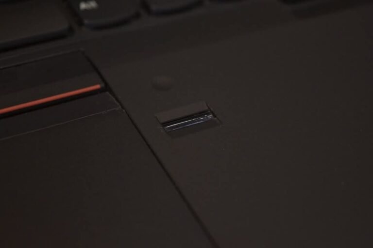 LENOVO  ThinkPad P13/Intel Core i5-6500U CORE I5 GEN6/RAM- 8GB R4/Hard Disk -256 SSD M.2/vga-Intel HD Graphics 520 TO 2G - Image 5