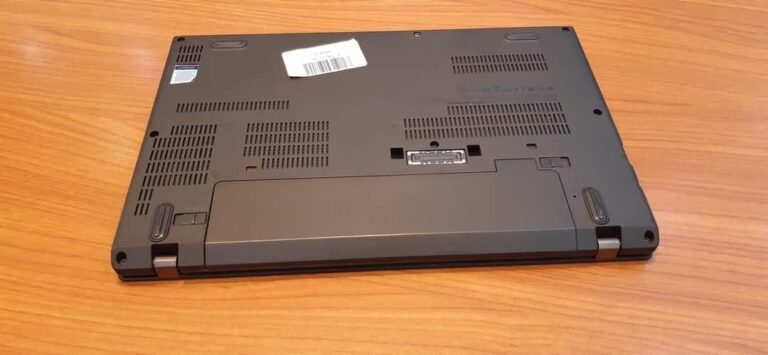 Lenovo ThinkPad X270/Intel Core i5-6300U  Vpro/RAM- 8 GB R4/Hard Disk -128 SSD/vga-Intel HD Graphics 520 To 4G/Turn 180 - Image 4