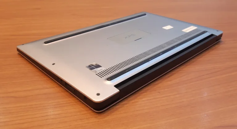 Dell XPS 13 9360/Intel Core i7-7500U CORE I7 GEN7/RAM- 8 GB R4/Hard Disk - 256 SSD M.2/vga-Intel HD Graphics 620 To 4G - Image 3