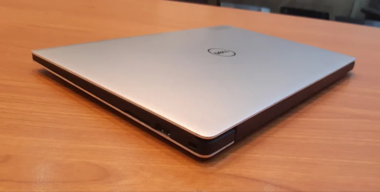 Dell XPS 13 9360/Intel Core i7-7500U CORE I7 GEN7/RAM- 8 GB R4/Hard Disk - 256 SSD M.2/vga-Intel HD Graphics 620 To 4G - Image 2
