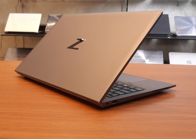 HP ZBook Fury15 G7/Processor : Intel Core i7-10850H/Ram:16Gb DDR4/Harddisk:SSD : 512GB ssd NVME/Graphics 1: Intel UHD Graphics up to 4 GB/Graphics 2: NVIDIA Quadro T2000 4 GB GDDR5 dedicated/Display : (15.6 in) - Image 8