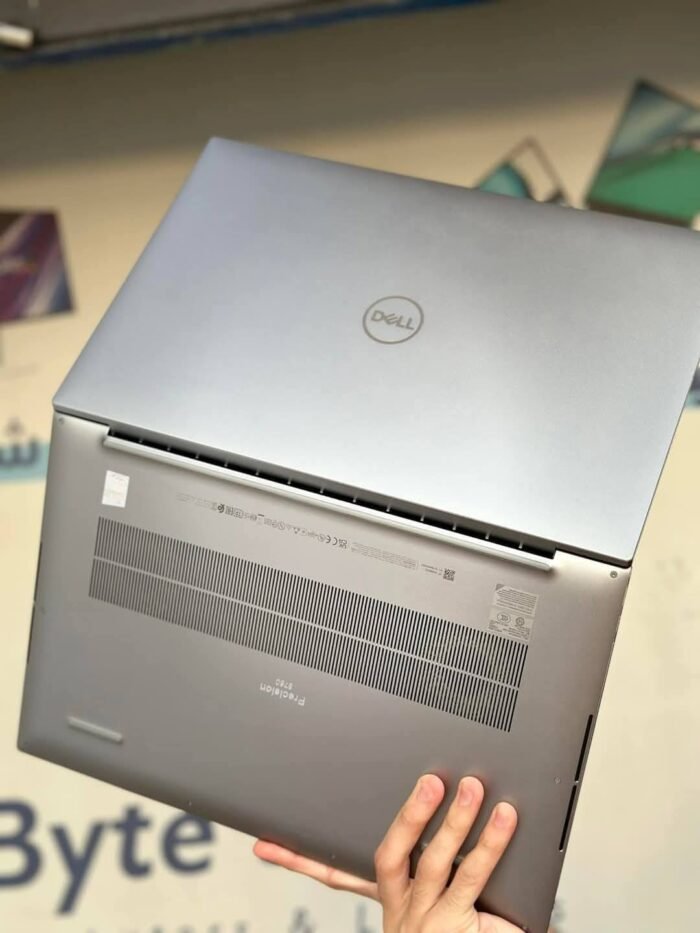Dell  Precision 5550 Slim 4K Touch/CPU : Core i7-10850H/Ram : 32GB/Hard : SSD  512G M.2 NVME/GPU 1 : NVIDIA Quadro T1000  4G/GPU 0 : intel HD 630/ Screen : 4K Touch Screen Frameless - Image 6