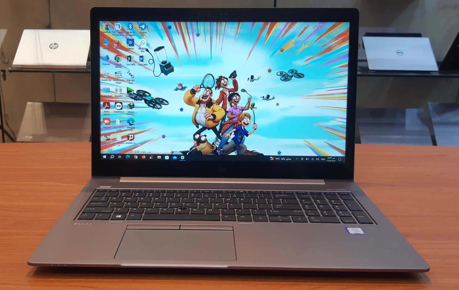 Model-HP Z Book 15u G5 /-Intel Core I7-8650U CORE I7 GEN8/RAM- 16 GB R4/Hard Disk - 256 SSD M.2/vga-AMD Radeon Pro WX 3100 2G To 10G + Intel UHD Graphics 620 To 8G/TOUCH SCREEN