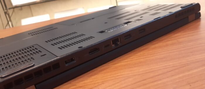 Lenovo ThinkPad P51/Intel Core I7-7820HQ ثمانى النواة/RAM- 16 GB R4/Hard Disk -256 SSD M2/vga- Nvidia Quadro M2200 4G To 12G + Intel UHD Graphics 630 To 8G/TOUCH SCREEN - Image 7
