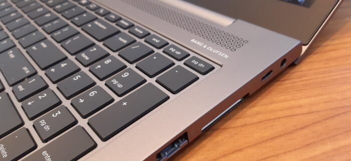 Model-HP Z Book 15u G5 /-Intel Core I7-8650U CORE I7 GEN8/RAM- 16 GB R4/Hard Disk - 256 SSD M.2/vga-AMD Radeon Pro WX 3100 2G To 10G + Intel UHD Graphics 620 To 8G/TOUCH SCREEN - Image 6