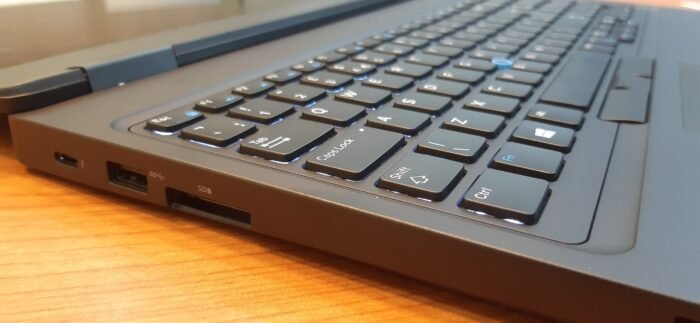 Dell Latitude 5591/Intel Core I7-8850H CORE I7 GEN8/RAM- 8 GB قابل للزيادة R4/Hard Disk - 256 SSD M.2/Nvidia Geforce MX130 2G To 6G + Intel UHD Graphics 630 To 8G - Image 6