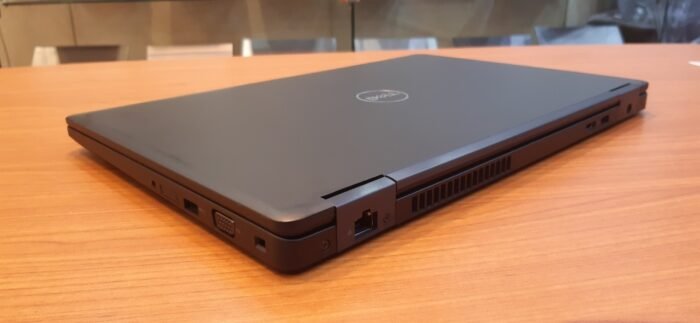 Dell Latitude 5591/Intel Core I7-8850H CORE I7 GEN8/RAM- 8 GB قابل للزيادة R4/Hard Disk - 256 SSD M.2/Nvidia Geforce MX130 2G To 6G + Intel UHD Graphics 630 To 8G - Image 7
