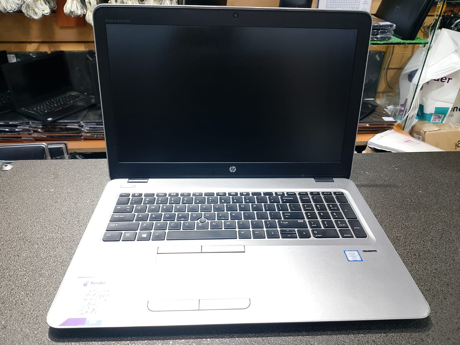HP elitebook 850 G4 , RAM:8GB ddr4 , hard:265gb , intel corei7 - 7600CPU/Touchscreen