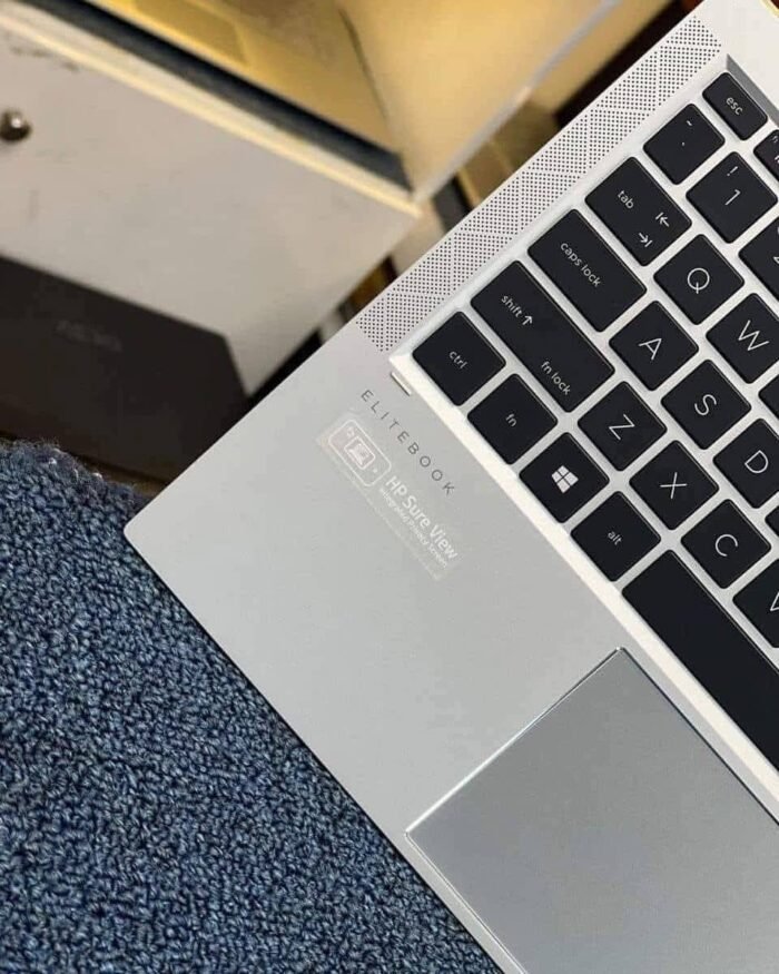 HP Elitebook 1030 G7/ processor: inter core i7 جيل عاشر/Ram:32GB/ Hard disk:512 ssd nvme/display:13 inch - Image 3