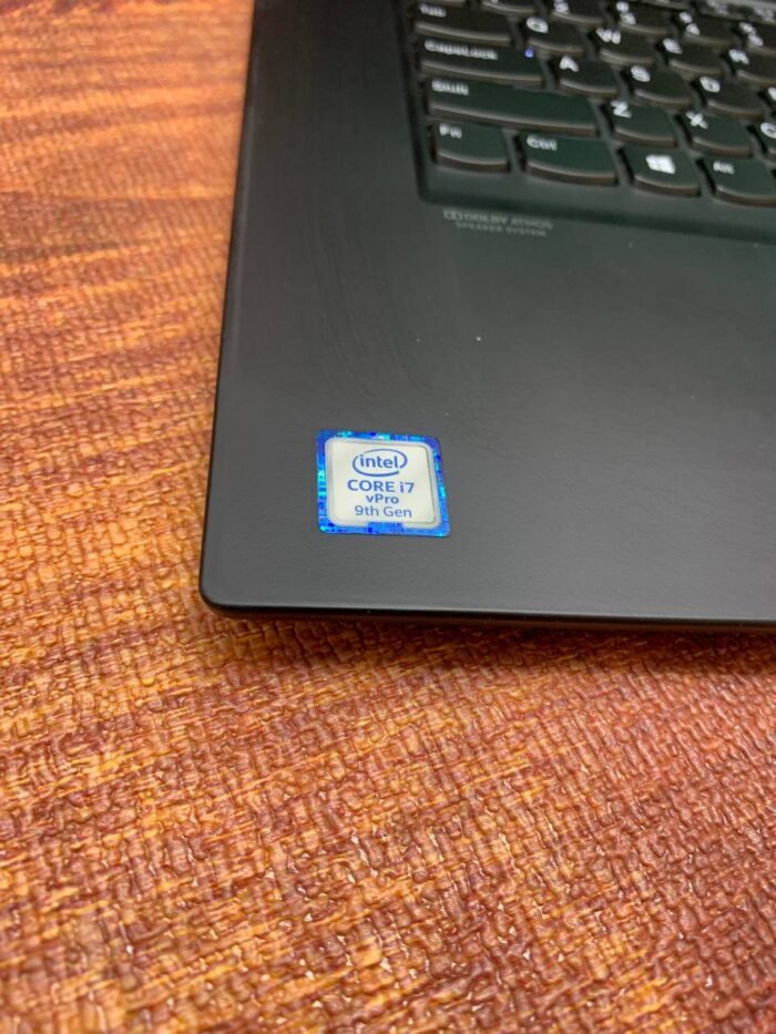 Lenovo ThinkPad P1/Intel Core i7-9750H/Ram:16 جيجا DDR4/Hard disk:512 جيجا SSD M.2 NVMe/  Nvidia Quadro T1000 – 4 جيجا DDR5 + Intel UHD 630/الشاشة:15.6 بوصة 4K تاتش  دقة 3840×2160 - Image 5