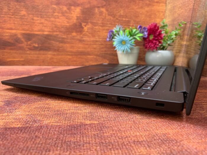 Lenovo ThinkPad P1/Intel Core i7-9750H/Ram:16 جيجا DDR4/Hard disk:512 جيجا SSD M.2 NVMe/  Nvidia Quadro T1000 – 4 جيجا DDR5 + Intel UHD 630/الشاشة:15.6 بوصة 4K تاتش  دقة 3840×2160 - Image 3